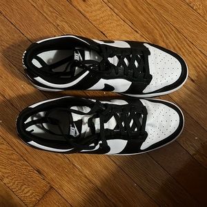 Panda dunks lightly used